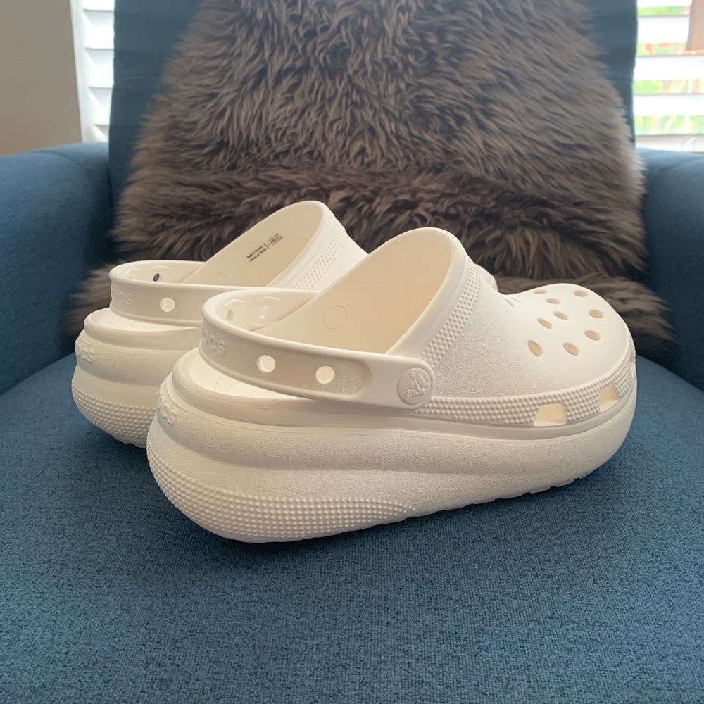 Crocs Kids’ Cutie Crush Clog white big kid size 4 platform